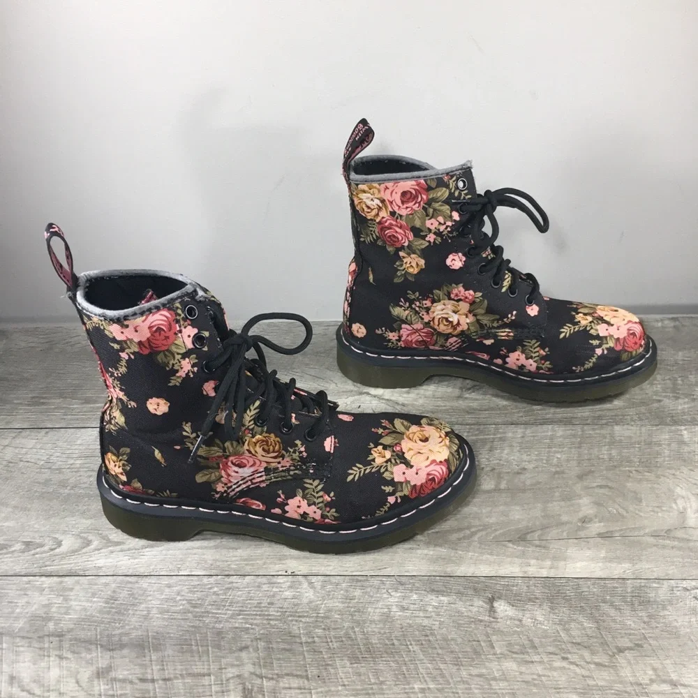 Doc Martens 11821 1460 Black Victorian Floral Bloom Combat Womens Boots Size 7